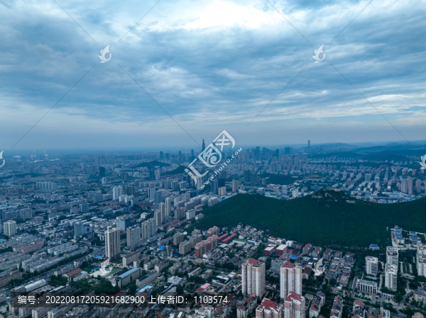 航拍濟南都市風(fēng)光