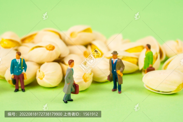 小人與開心果
