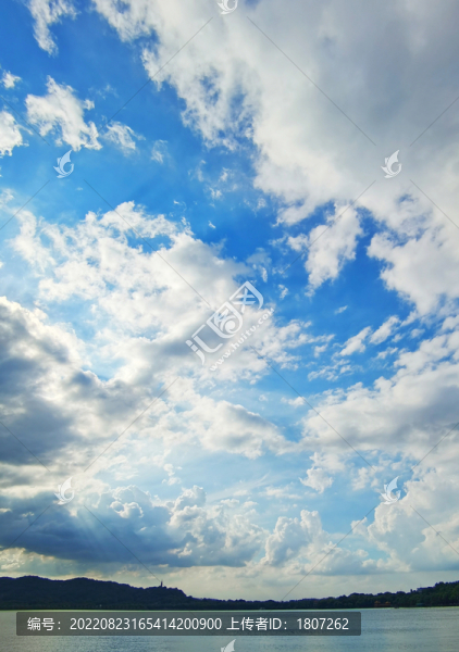 藍天白云