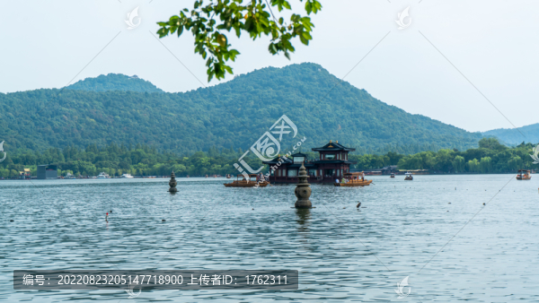 杭州西湖三潭映月