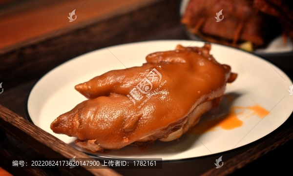 鹵豬蹄