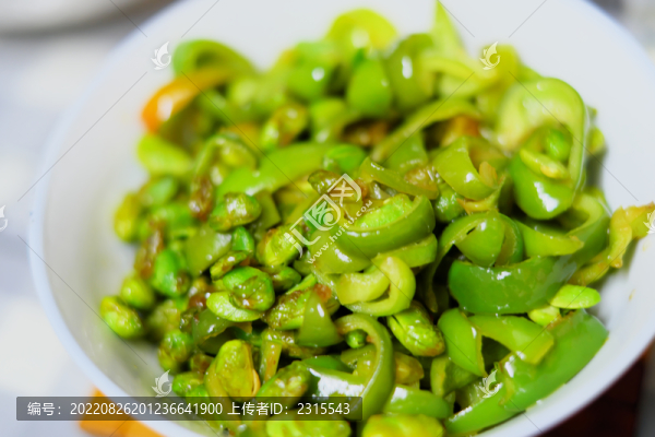 青椒炒毛豆