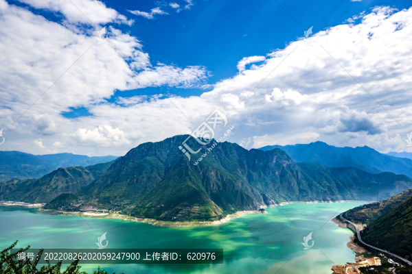 山河湖泊