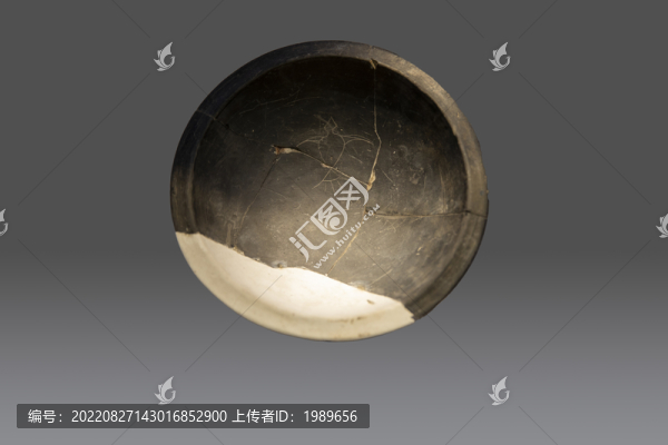 刻紋陶豆