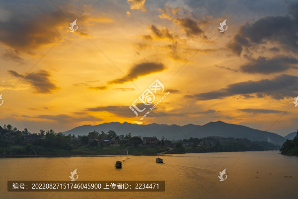 渠江霞光