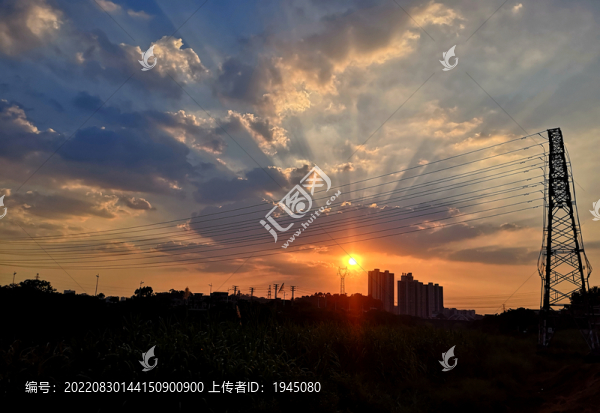 夕陽霞光