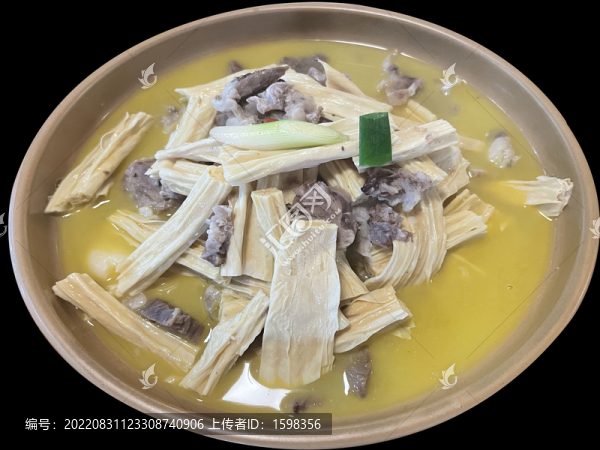 拆骨肉燜腐竹