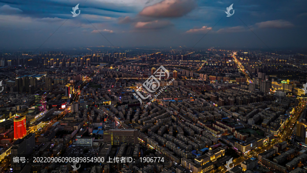 落日余暉下的中國(guó)長(zhǎng)春城市風(fēng)景
