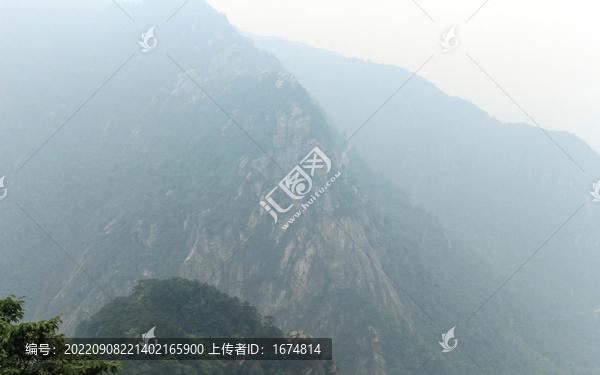 群山
