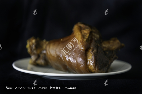 中華傳統(tǒng)美食之肘子