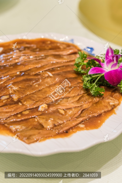 一盤扒肉條特寫