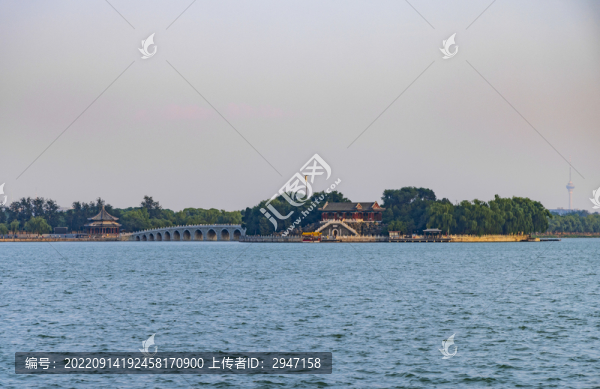 北京皇家園林頤和園昆明湖風(fēng)光