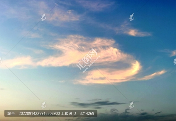 天空彩云