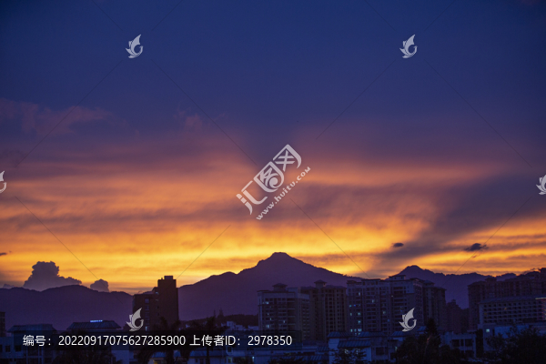 夕陽山外山