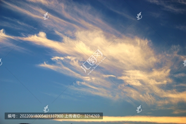 天空彩云