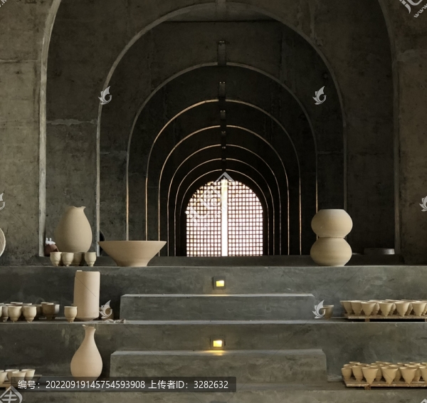 對稱室內(nèi)建筑
