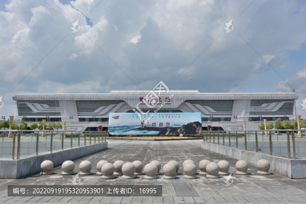 黃山高鐵站
