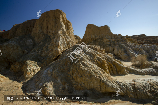 新疆阿勒泰五彩灘風景區(qū)