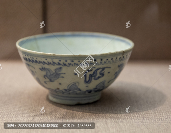 明代青花碗