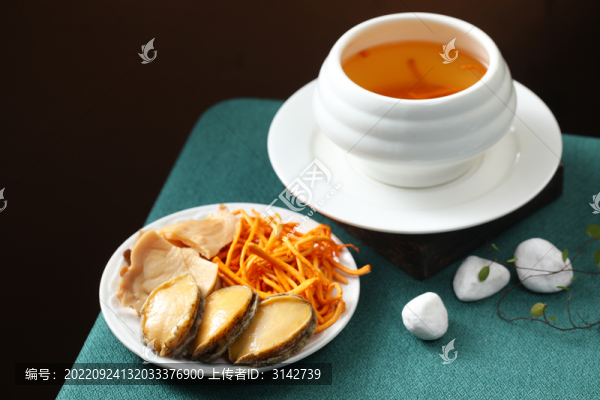 蟲草花燉鮑魚