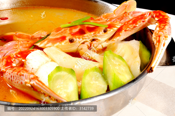 蝦湯花膠煮飛蟹
