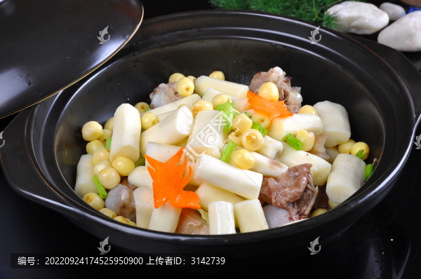 淮山咸骨煲