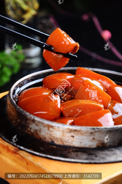 石鍋小牛肉