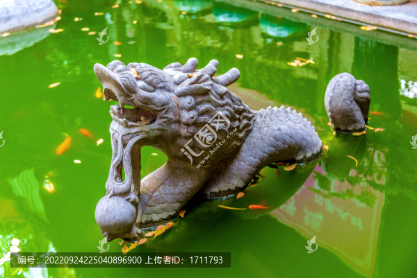 中國廣西柳州龍?zhí)豆珗@雷塘廟