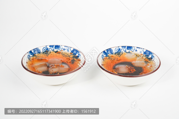 冰鎮(zhèn)酸梅湯