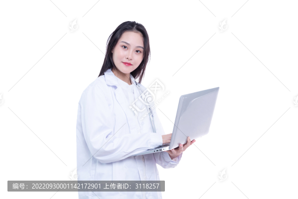 使用筆記本電腦的年輕女醫(yī)生