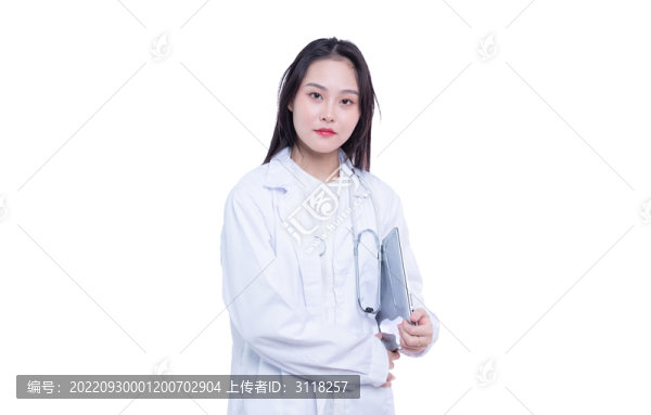 使用筆記本電腦的女醫(yī)生