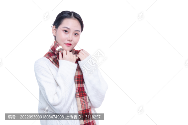 穿冬季服裝寒冷的美女肖像