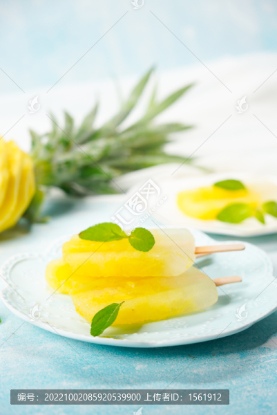 夏至菠蘿冰棍