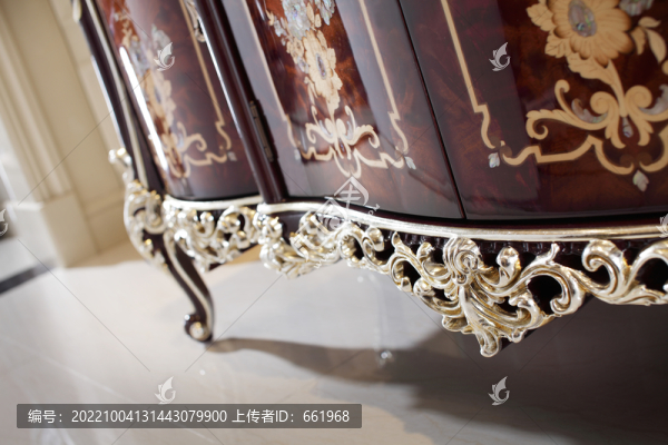 法式黑檀亮光家具餐邊柜特寫