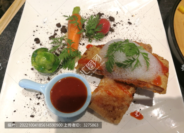 秀色可餐的西式小吃和魚排
