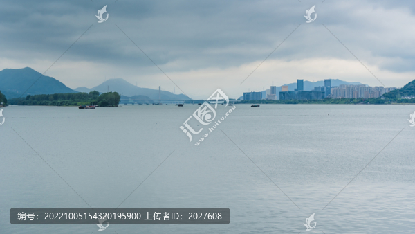 杭州富陽富春江畔城市風(fēng)光