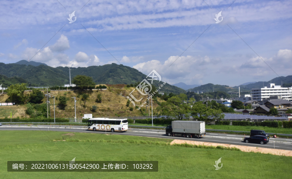 公路上的車輛