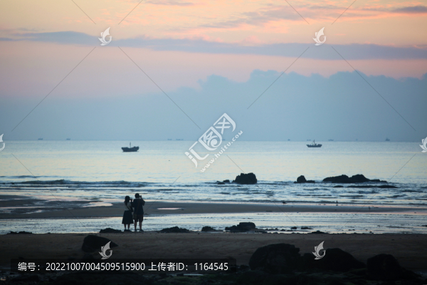 海濱晨色