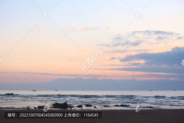 海濱晨色