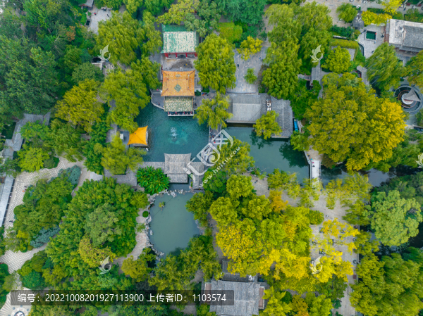 航拍濟(jì)南趵突泉公園