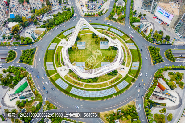 航拍武漢光谷廣場(chǎng)武漢地標(biāo)環(huán)島