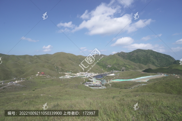鴛鴦草場(chǎng)