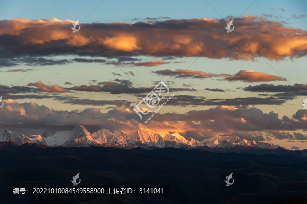 魚子西看貢嘎群山日落