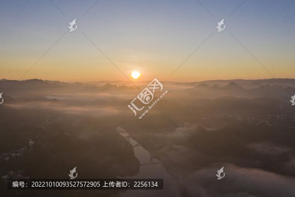 山區(qū)自然云海日出
