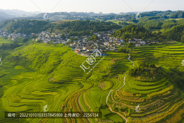 貴州自然風(fēng)光梯田