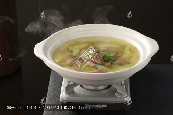 蘿卜燉牛腩