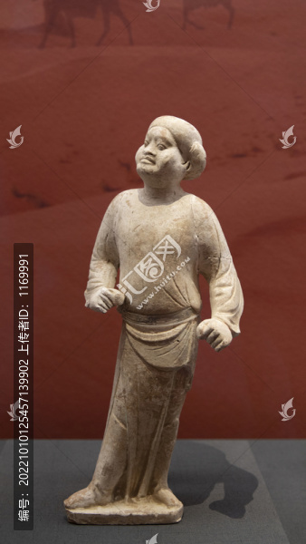 唐代彩繪胡人俑