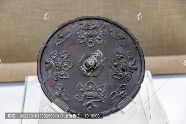 鸞鳥牡丹葵花鏡