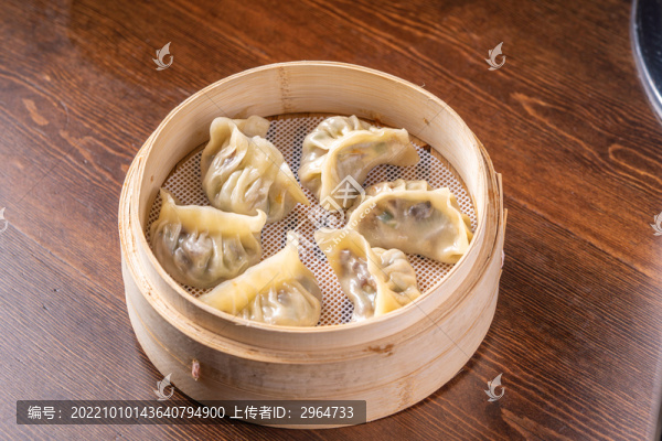蒸餃