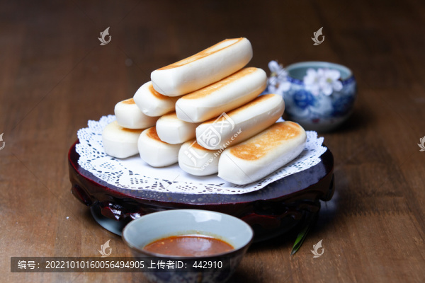 地鍋饃蘸醬
